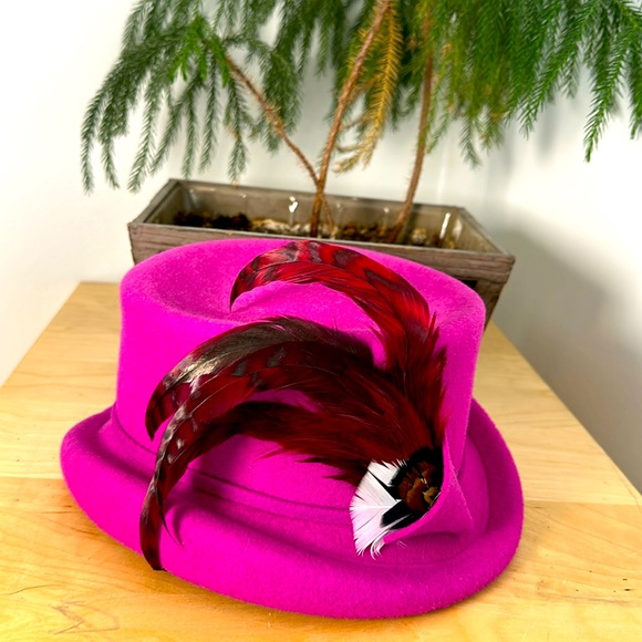 {Festival Collection} Vintage Andrē Hat - Picture 1 of 2